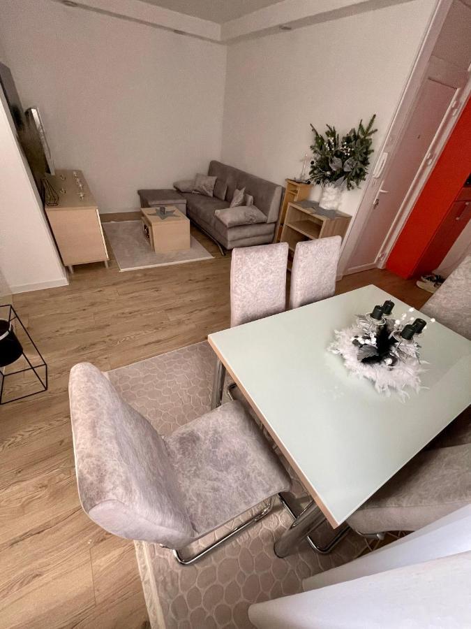 Apartman La Bella Casa, Self Check-in, Free Parking Eszék